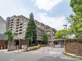 Azabudai Park House