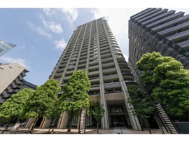 Park Court Toranomon Atago Tower