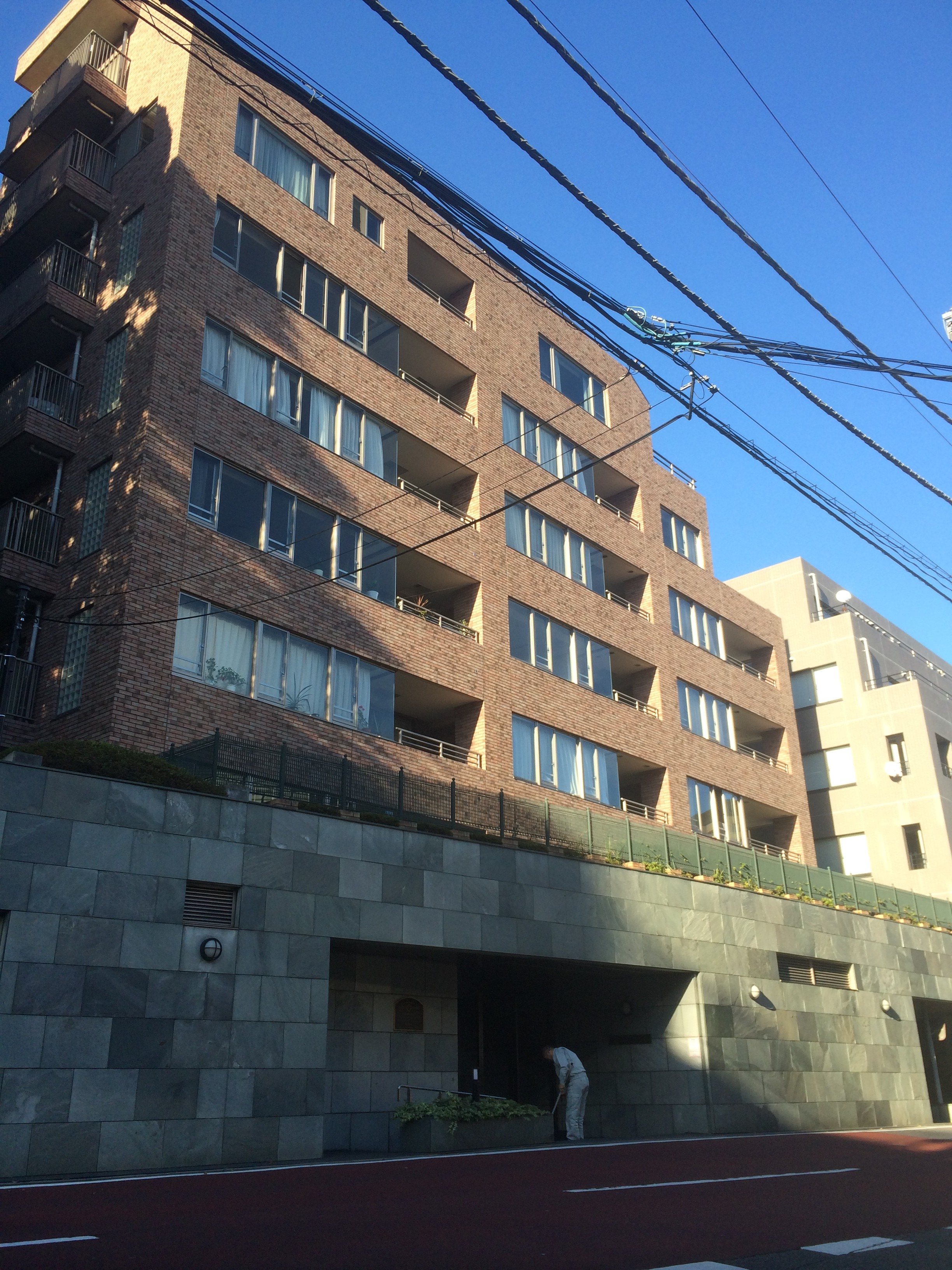 court-annex-azabu-nagasaka-housing-japan