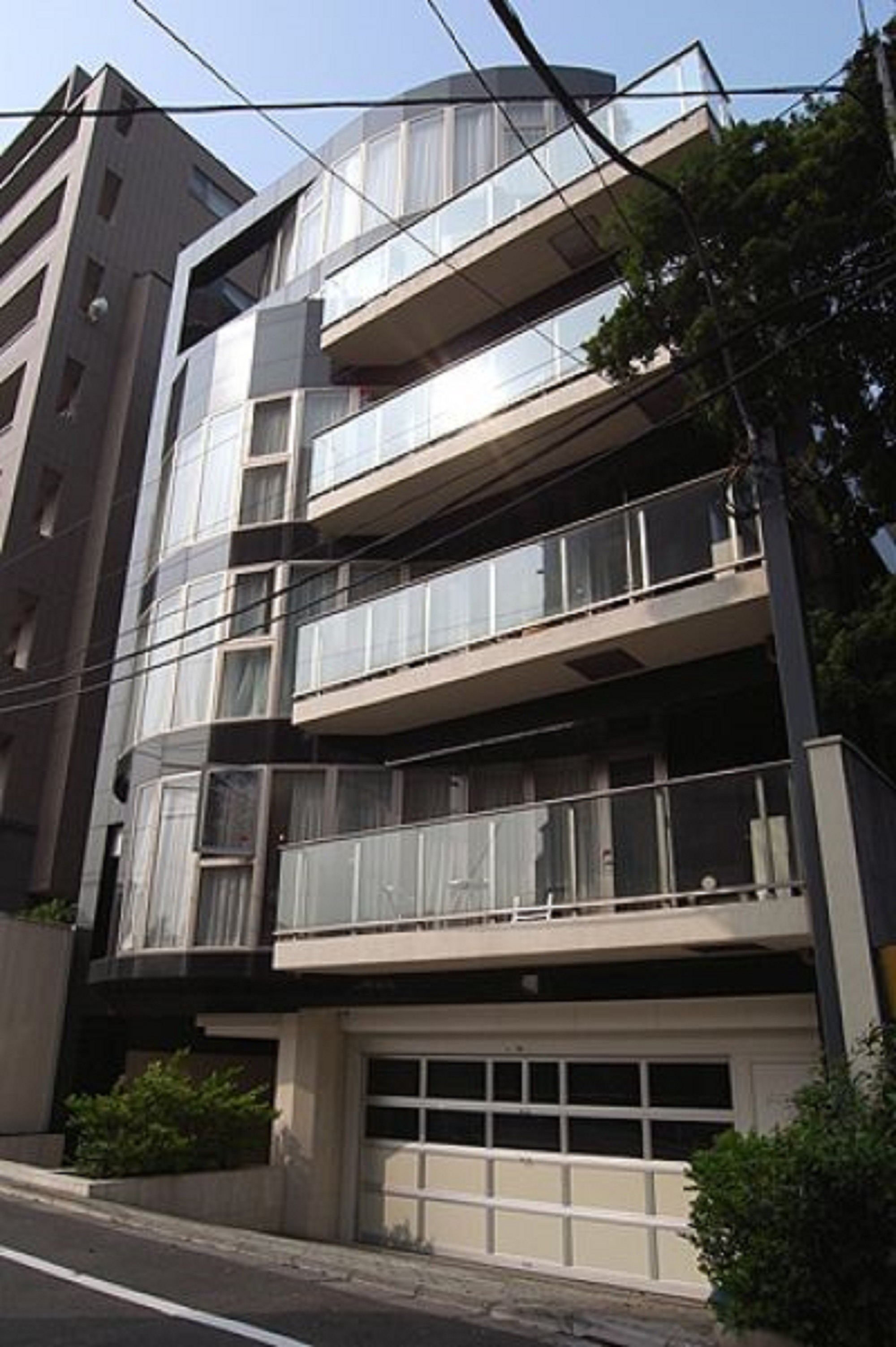 Blanvoage Hiroo Housing Japan