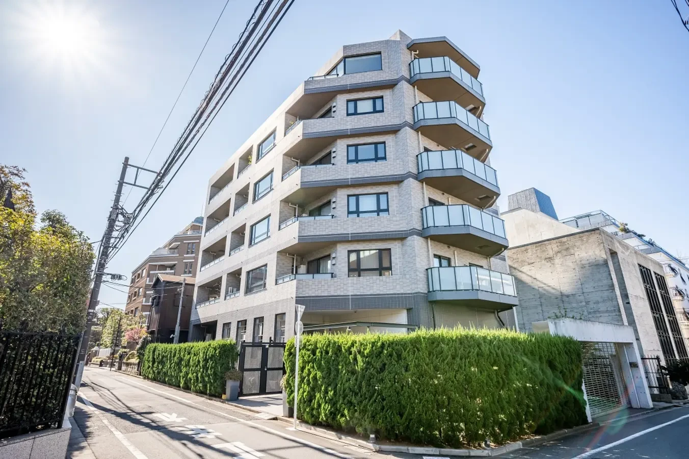 Viequ Court Harajuku Hills | Housing Japan