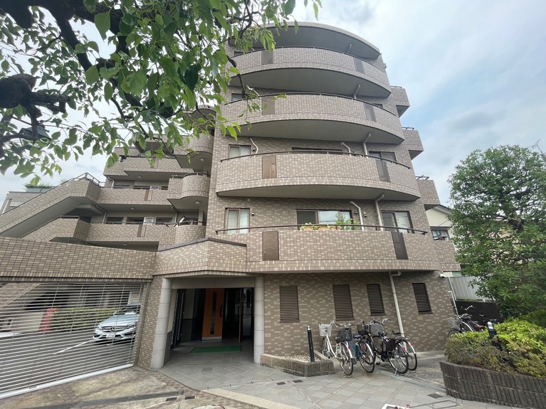 House Kosugijinyacho