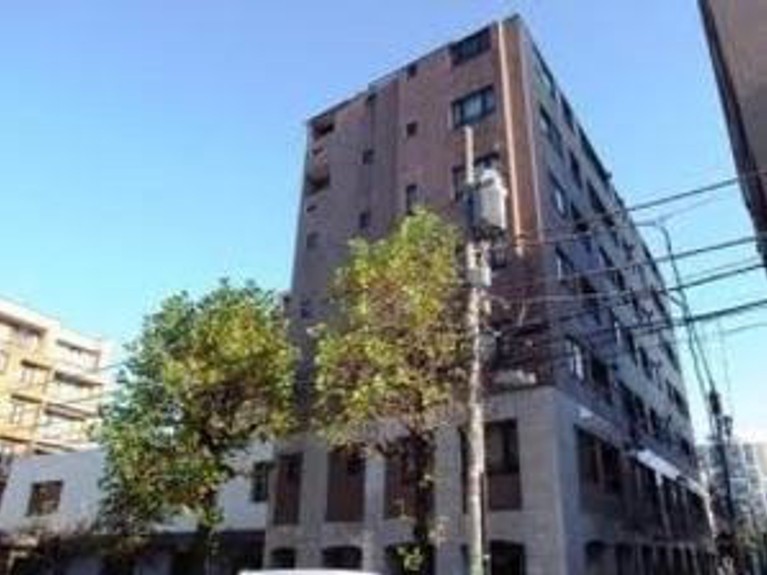 Wisteria Court Daikanyama