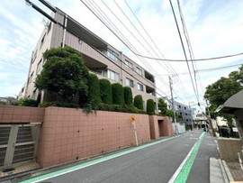 Famille Hills Meguro Higashiyama